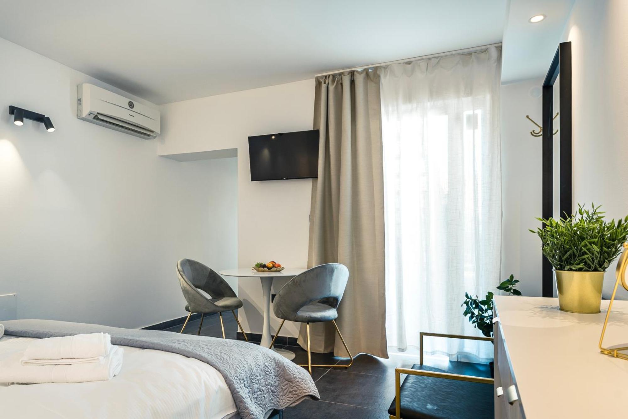 City Break Studio Apartments ชิเบนิก ภายนอก รูปภาพ